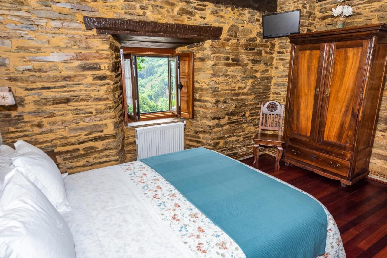 Apartamentos Rurales Casa Riveras Santa Eulalia de Oscos Buitenkant foto