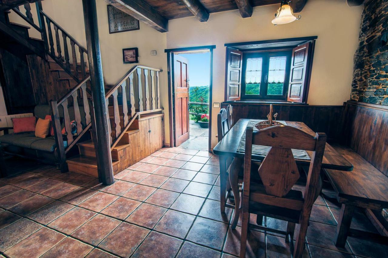 Apartamentos Rurales Casa Riveras Santa Eulalia de Oscos Buitenkant foto